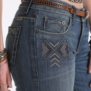 Cruel Girl Lds Abby Mid Rise Aztec Embrd Jean